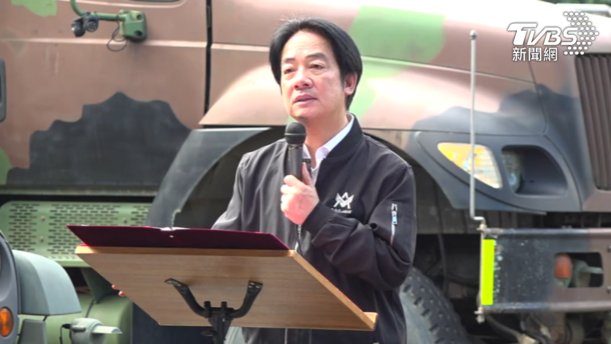 總統賴清德12月2日視察後備教召操作無人機。(圖/TVBS)