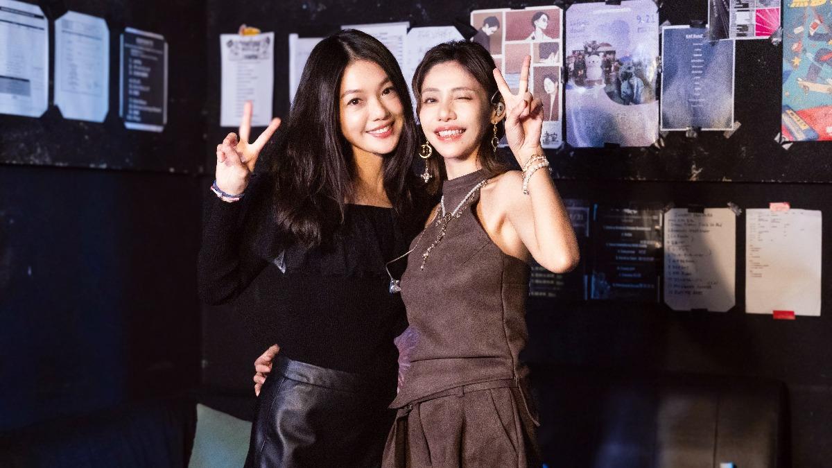 結婚17年!47歲女星凍齡美成這樣 為她露面還開金嗓