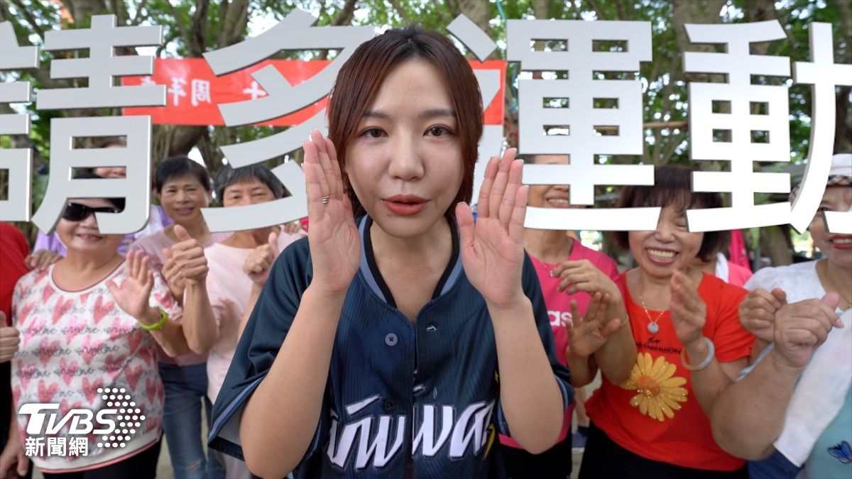 吳沛億愛跳舞。如今街舞(霹靂舞)已被列入奧運項目,她說新興運動項目是運動部該著力的重點。(圖/柯勝雄攝)