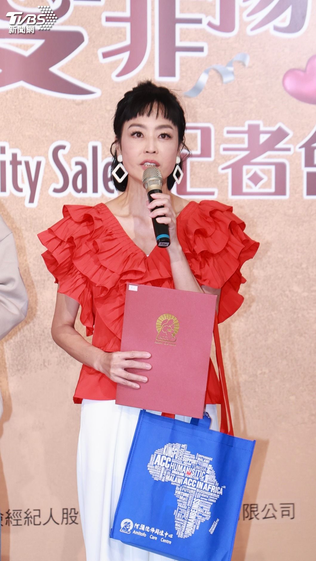 唐玲希望自己的故事可以鼓勵別人。(圖/黃城碩攝)