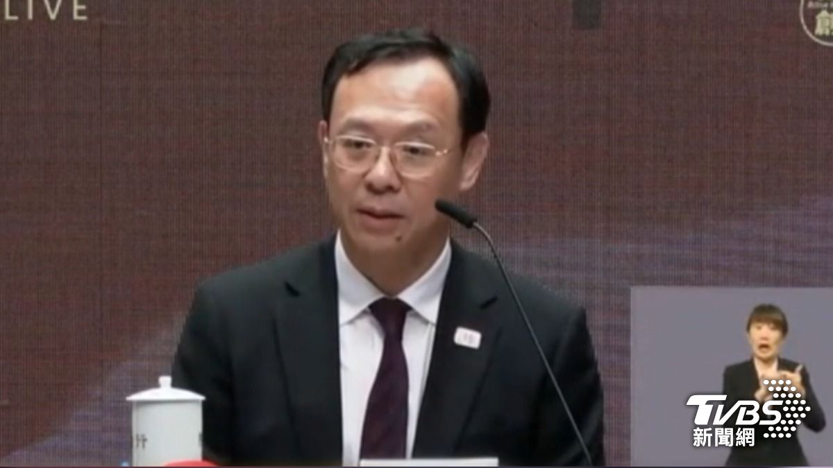 衛福部長石崇良表示,台大校園一位外籍生被診斷有肺結核。(圖/TVBS)
