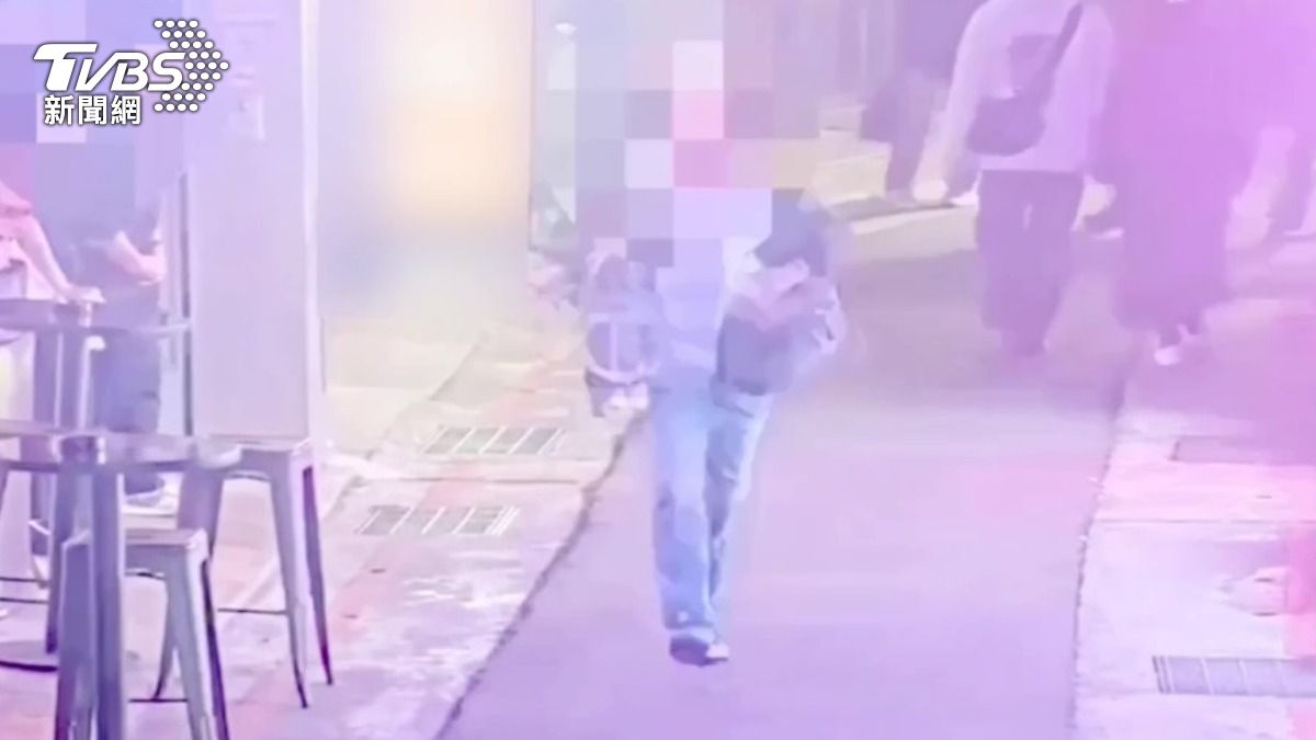 西門町女子遭陌生男無故攻擊 她呼救引正義路人追趕畫面曝