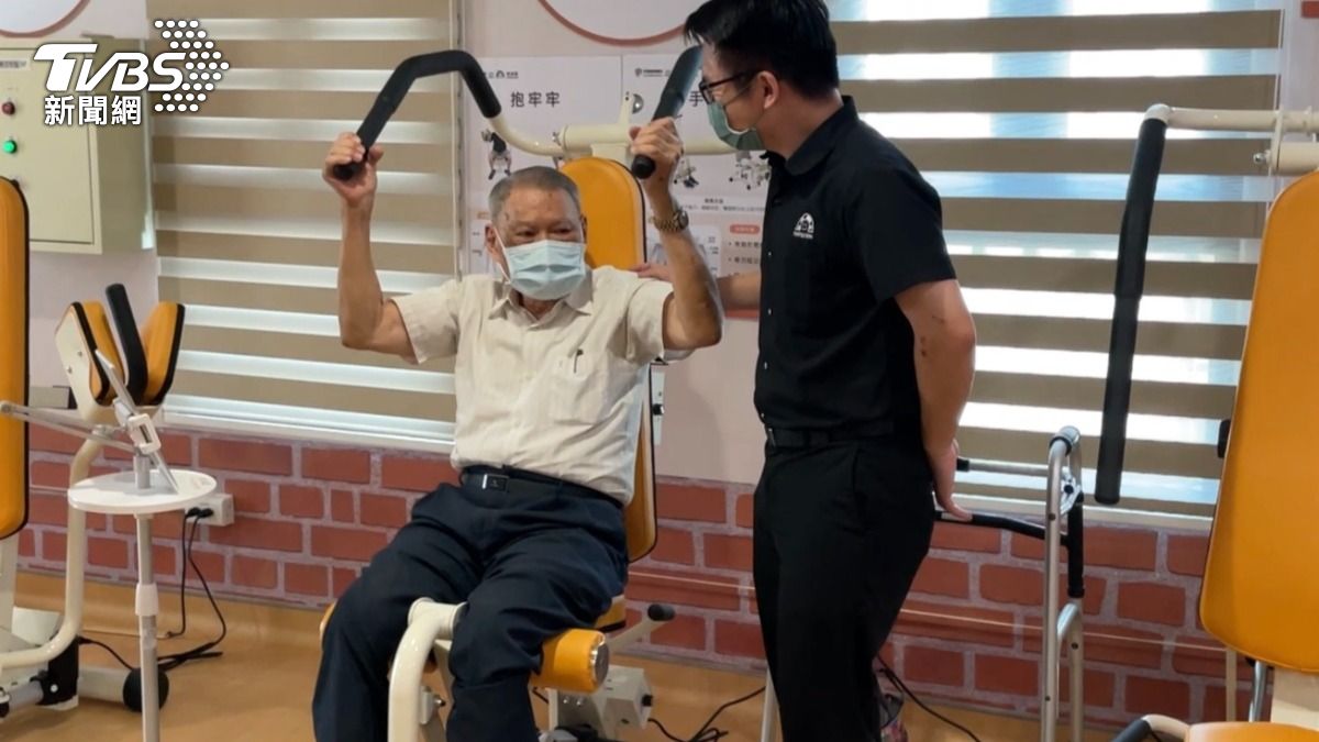握力變弱不是老化!恐示警大腦與全身退化 (圖/TVBS)