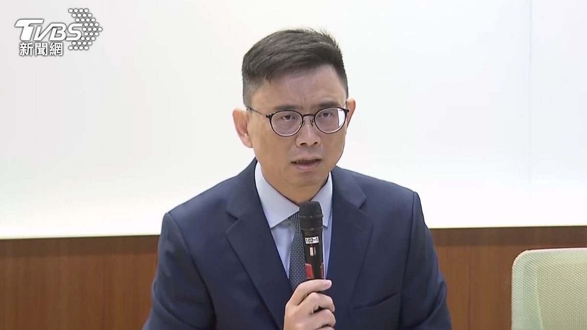 孩子在學校被指控霸凌,立委賴瑞隆親自出面說明,替孩子的行為道歉。(圖/TVBS)