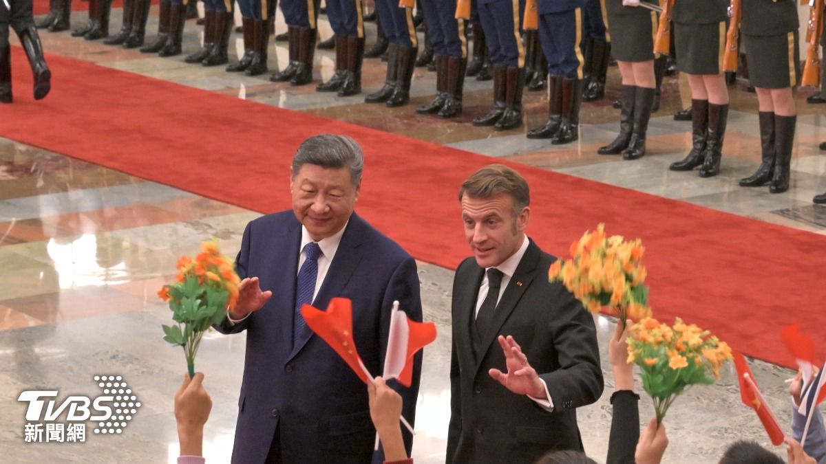 習近平、馬克宏都江堰非正式會晤 路透:習鮮少在離北京後陪訪