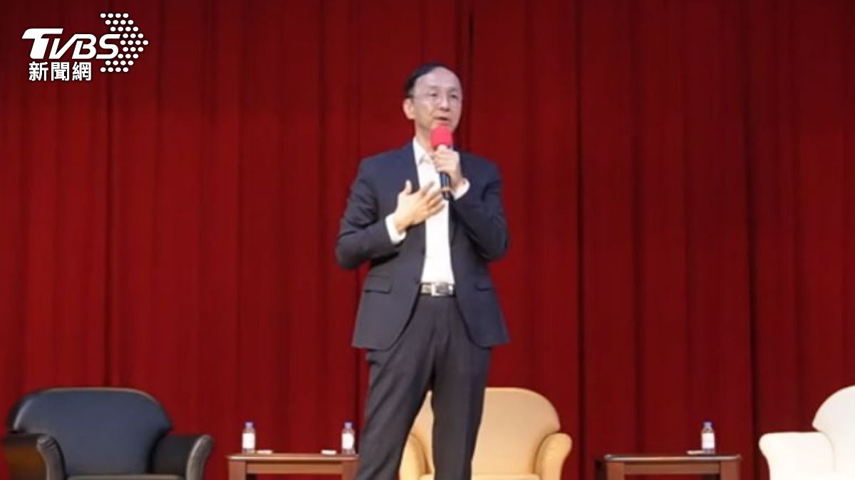國民黨前黨主席朱立倫赴建中演講。(圖/TVBS)