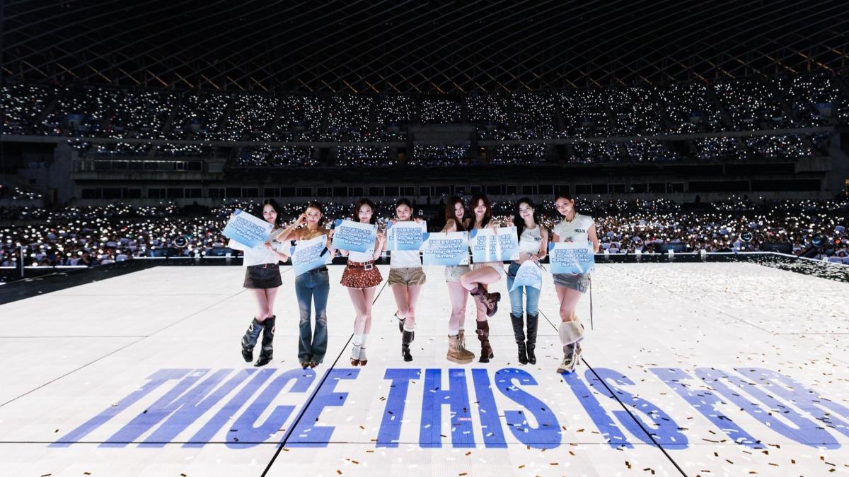 陪子瑜「回家」!TWICE出道10年歷經風雨(圖/翻攝自TWICE X)