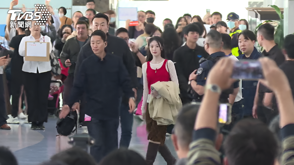 舒華回到家鄉擔任ACON主持人。(圖/TVBS)