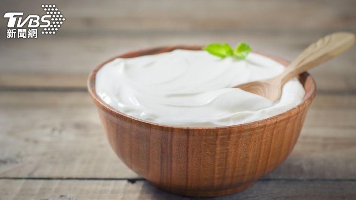 為了維持透亮膚質,蕭薔日常補充「白色食物」像優格、白木耳等。(示意圖/shutterstock達志影像)