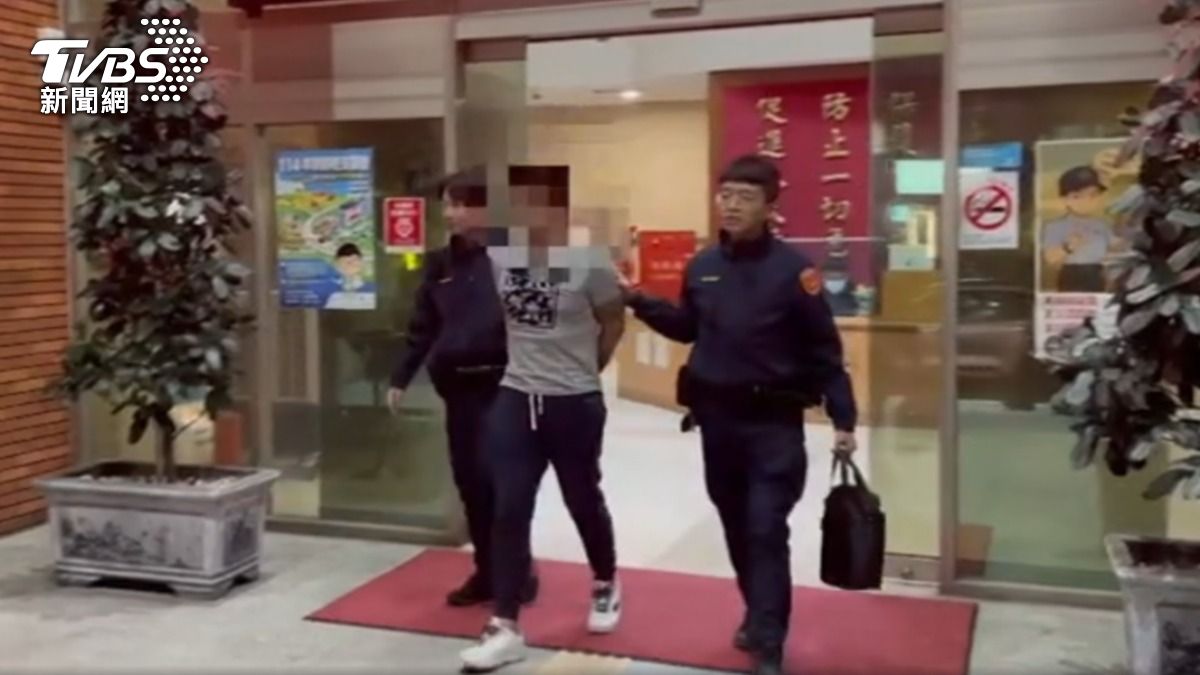 蔡男將服刑憂母沒人顧,找前女友討生活費,不滿被拒絕砸店。(圖/TVBS)