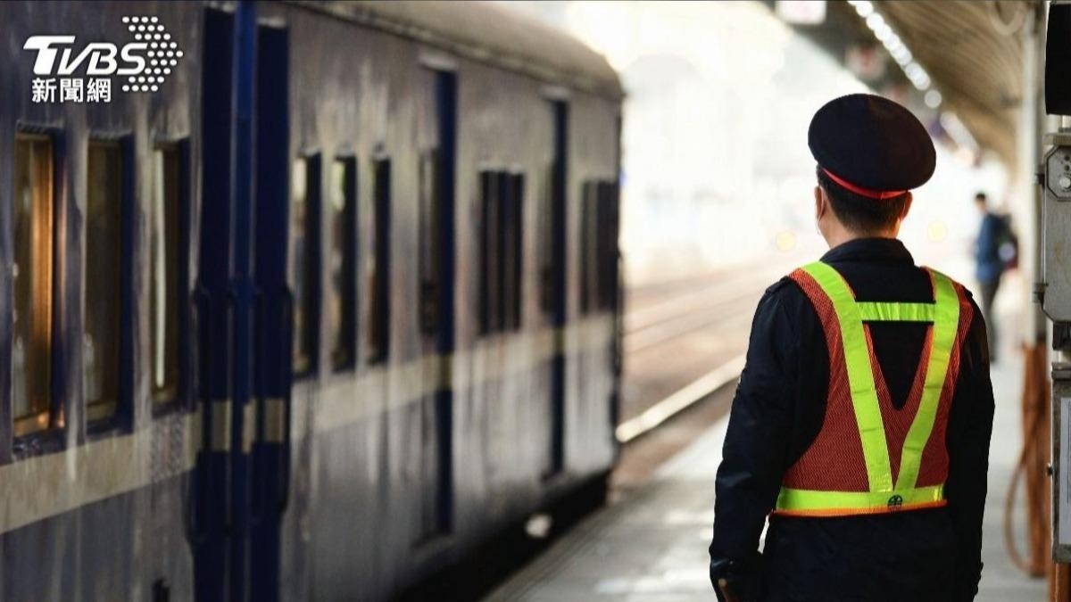 台鐵因電力設備故障，中壢到桃園段，單線雙向通車。（示意圖／shutterstock達志影像）
