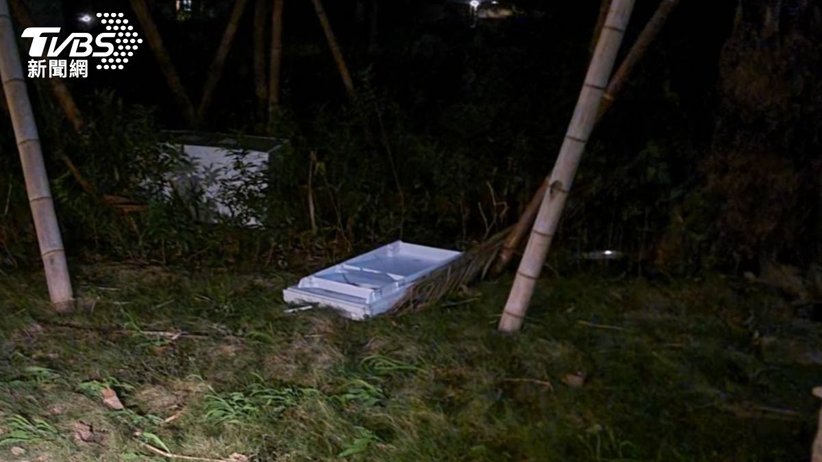 住戶清潔不慎冰箱竟從10F墜下 被問還嗆管理員:小心沒工作