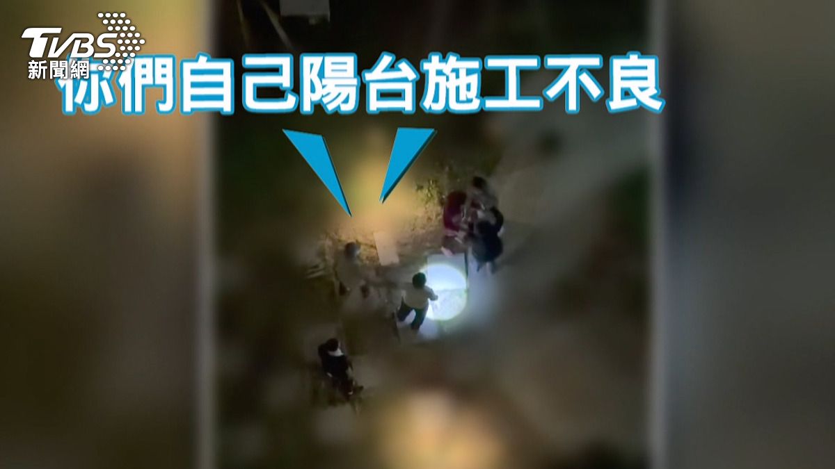 台中社區冰箱高樓墜落重砸　住戶管理室爆口角。(圖／民眾提供)