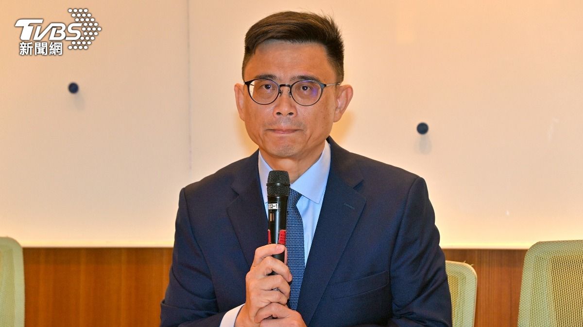賴瑞隆止血沒用!子女霸凌連爆 他預言「高雄市長選戰」:涼了