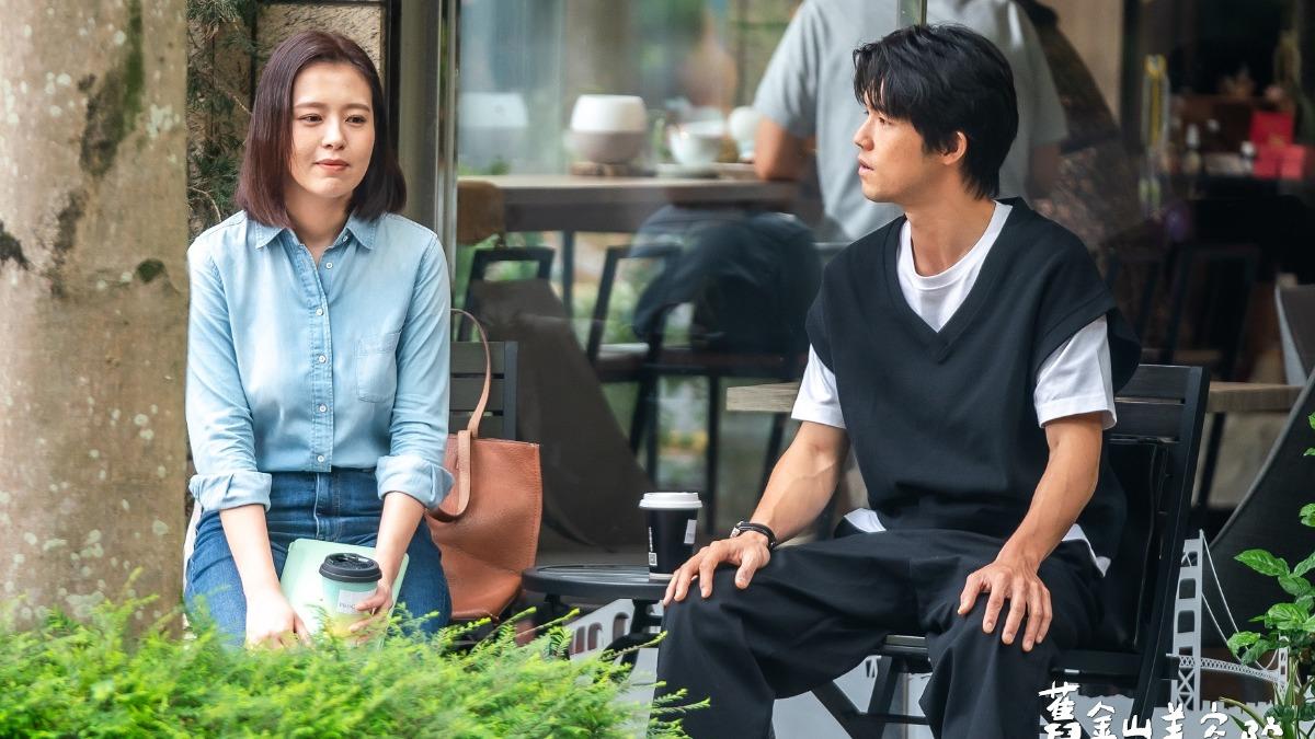 劉品言(左)與初戀情人張耀仁10年後重逢。(圖/TVBS提供)