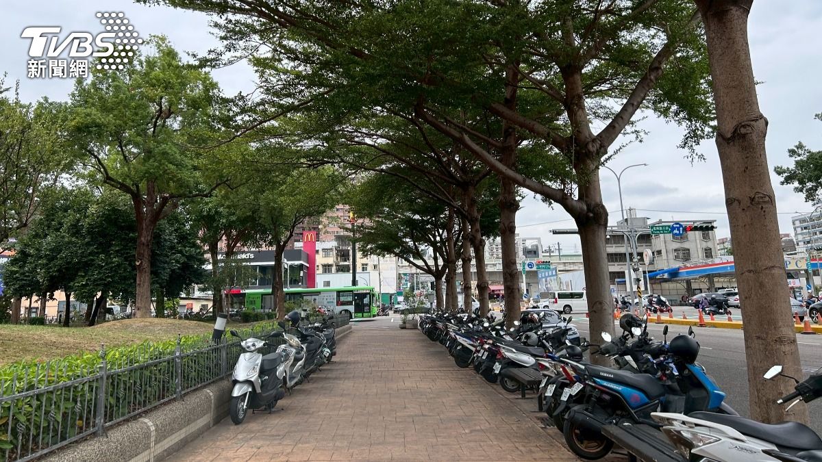 很多人不知道!機車怎放不算違停? 26情境做錯噴1千2百元