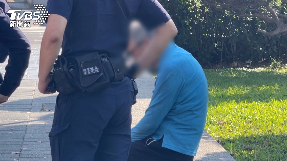 他強調這是警察的本能反應,只是把對方的車攔下來。(圖/警方提供)