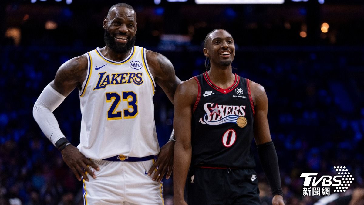 Tyrese Maxey 攻下 28 分,球隊不敵末節開無雙的 LeBron James。(圖/達志影像美聯社)