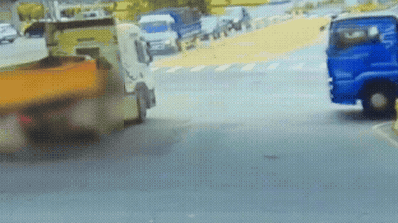 桃園蘆竹發生車禍,砂石車疑未禮讓釀傷。(圖/TVBS)