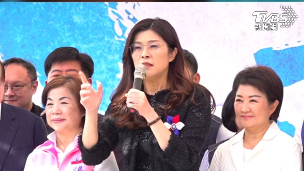 對於知情人士指涉藍營為「鄭習會」備妥三張門票,鄭麗文反擊「很會編故事」。(圖/TVBS)