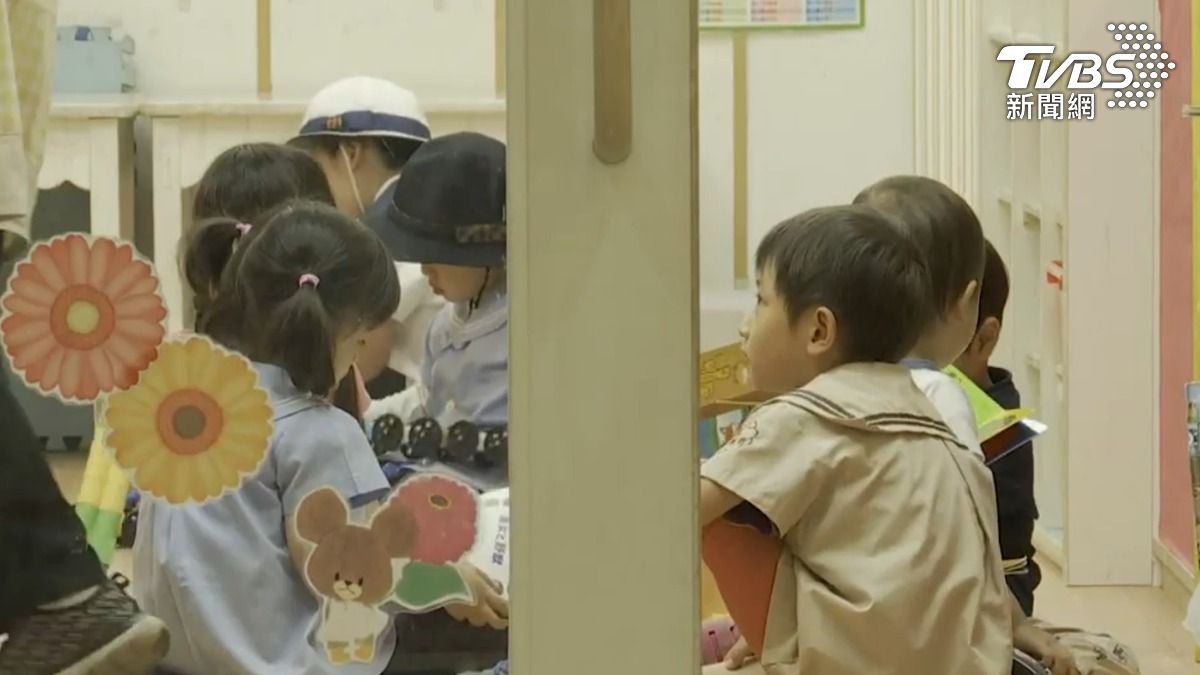 父母扭蛋在日本正流行 (圖/TVBS)