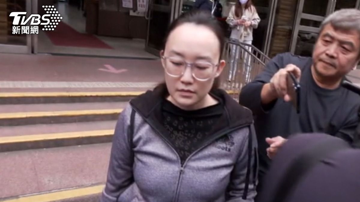 立委徐巧芯大姑劉向婕涉洗錢，80萬元交保。（圖／TVBS）