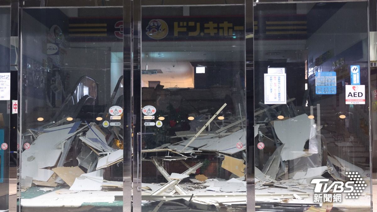 青森深夜7.5強震!辦公室天旋地轉1分鐘 驚恐第一視角曝