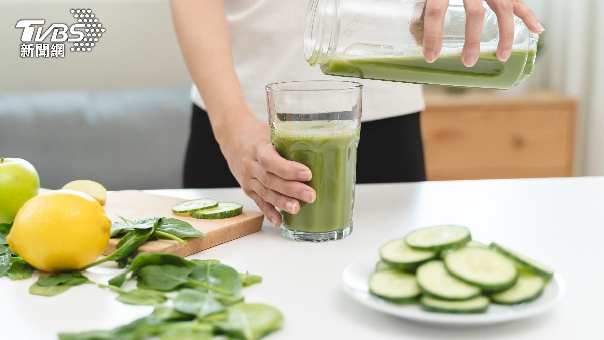余詩曼早餐也會來上一杯排毒蔬果汁。(示意圖/shutterstock達志影像)
