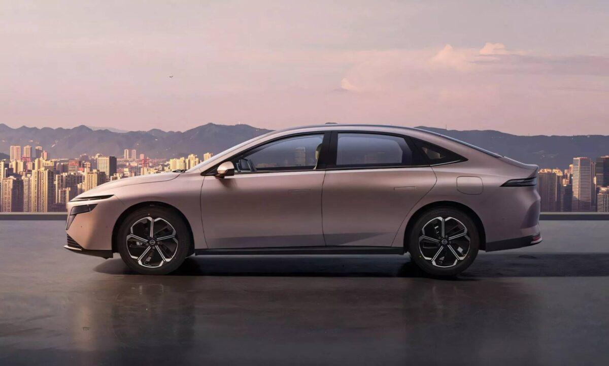 車身尺碼方面，車長4,831mm（接近Altima的4,900mm）、車寬1,885mm、車高1,491mm、軸距2,815mm。（圖／東風日產提供）