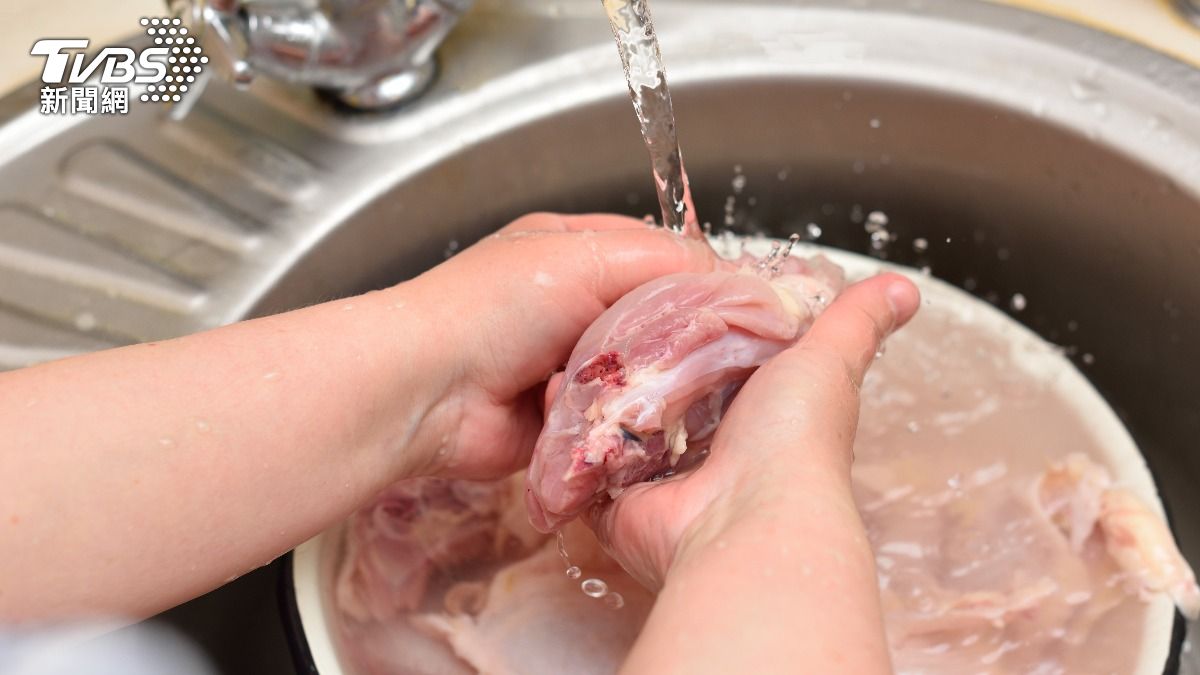 生肉-生肉要洗嗎-沙門氏菌-肉攤買回來的肉要洗嗎-生肉應該洗嗎-全聯買回來的肉要洗嗎-肉要洗嗎-全聯肉要洗嗎-市場買回來的肉要洗嗎-傑登醫師