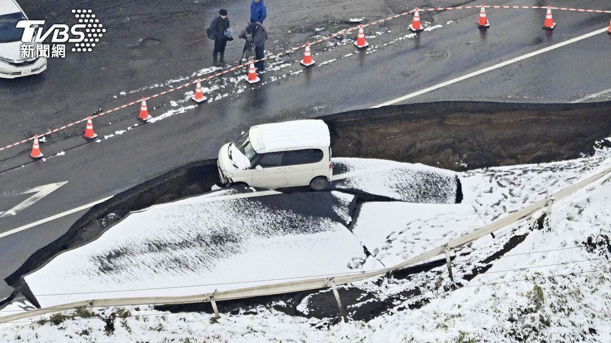 日本青森縣8日發生規模7.5地震。(圖/達志影像美聯社)