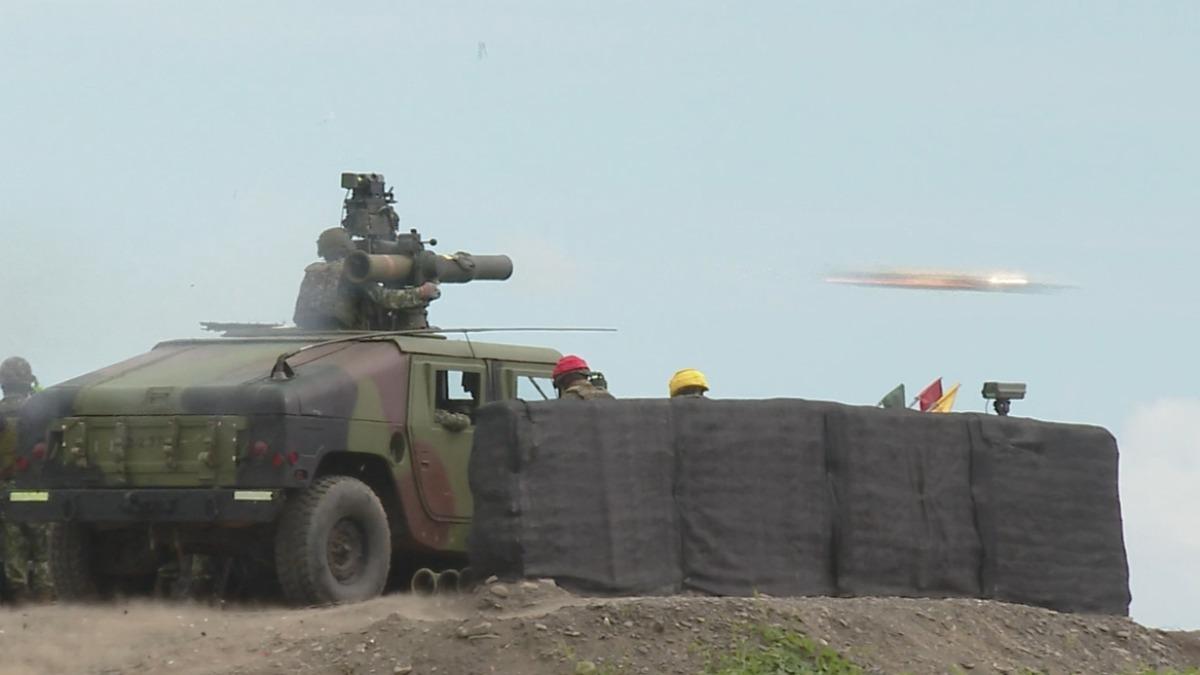 拖式飛彈亦為我國陸軍主要反登陸火力;近年更已添購1700枚2B-RF型。(圖/軍聞社)