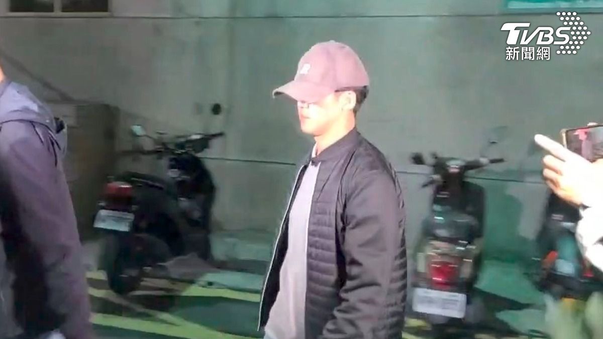 新北市刑大趙姓偵查員以新台幣5萬元交保。（圖／TVBS）