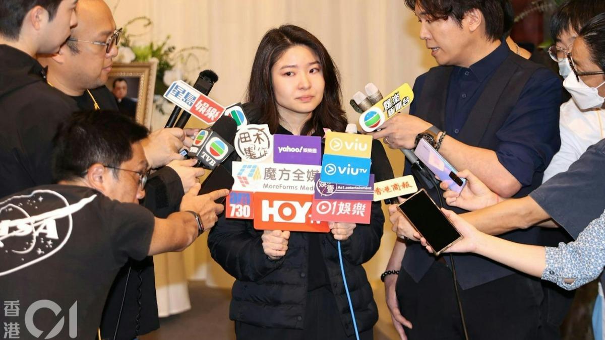 許惠菁透露喪禮細節遭來賓對外洩露,令她相當不滿。(圖/香港01提供)