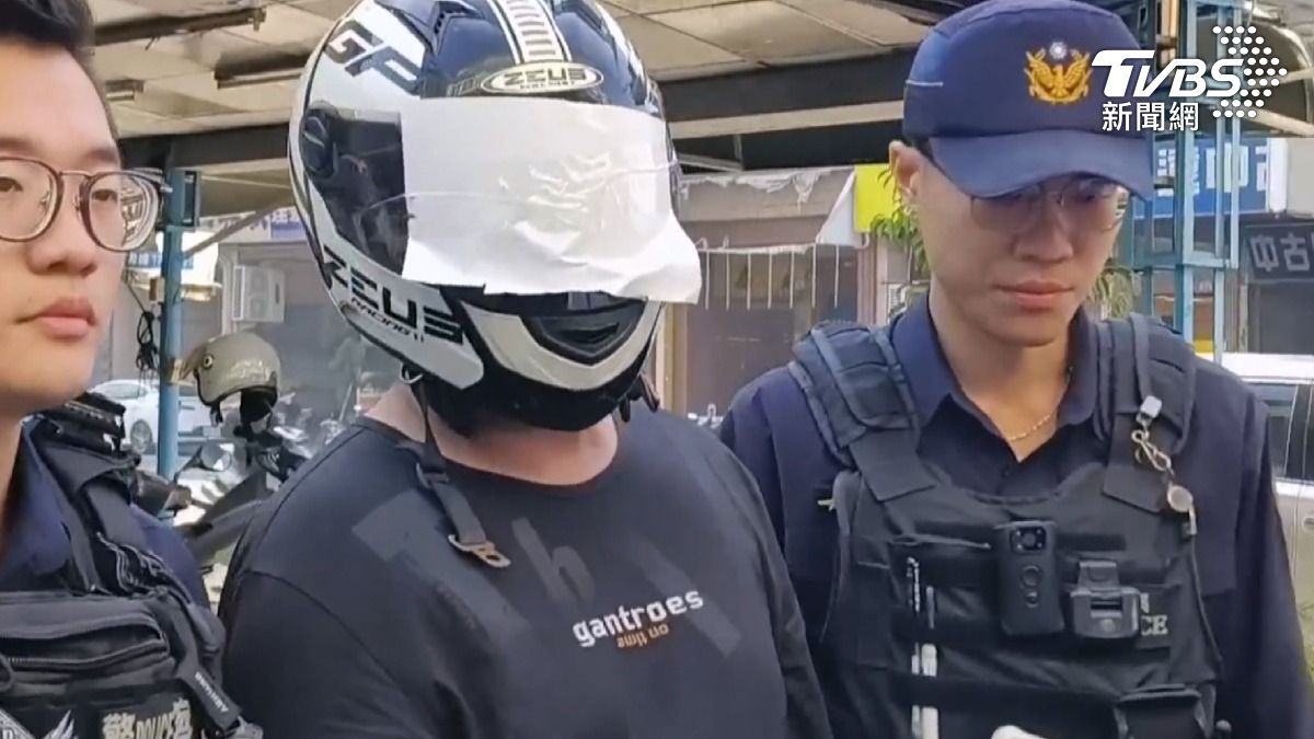 這起當街殺人案件引發社區居民對治安的憂慮,警方正進一步調查案件的詳細原因。(圖/TVBS)