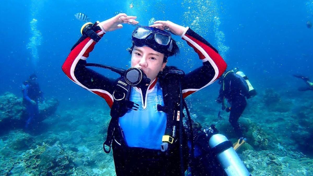 錦雯推薦去綠島倒數跨年,許願超靈驗。(圖/民視提供)