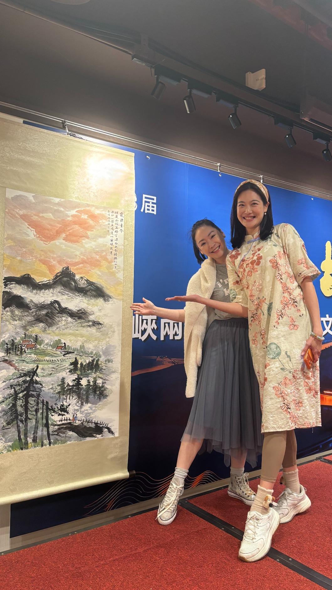 王俐人日前力挺姚采穎的展覽。(圖/王俐人提供)