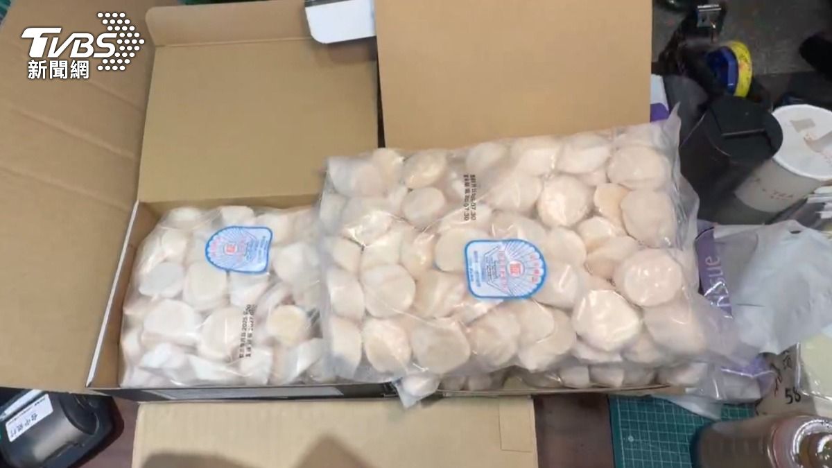 這種生食級干貝一顆約值100元，若是赤玉干貝則會貴上10%至20%。(圖／TVBS)