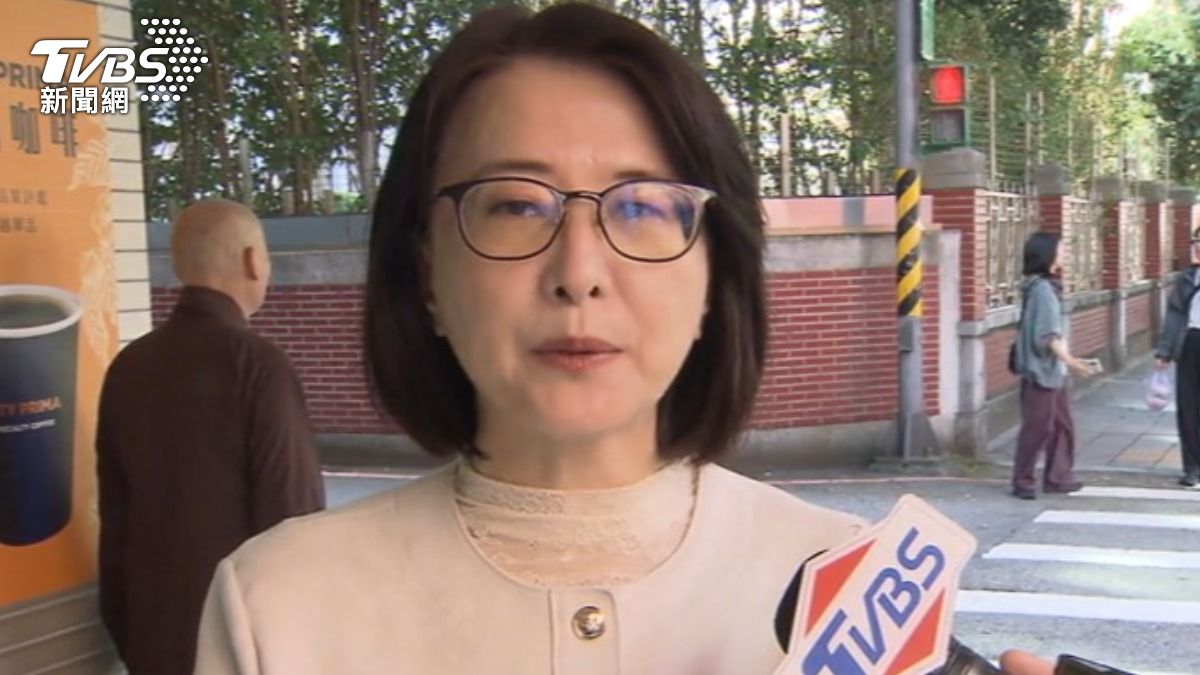 胡婉玲稱要查證應該找當事人而不是她,王鴻薇轟牽強且切割。(圖/TVBS)
