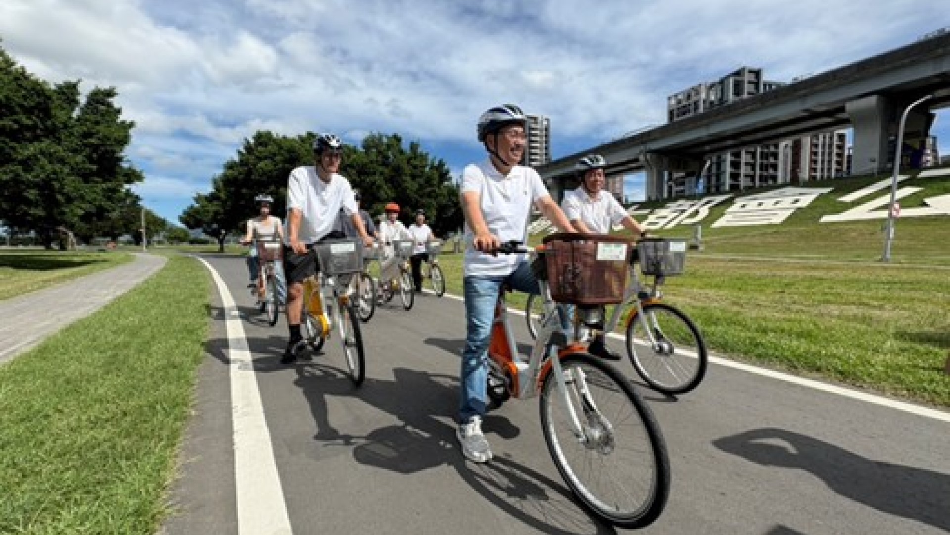 綠色移動新典範!新北YouBike騎出低碳新日常