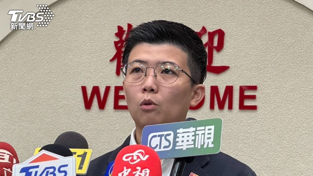 王世堅打臉「戰時正常上班課」 苗博雅喊誤會:可能沒去看我直播