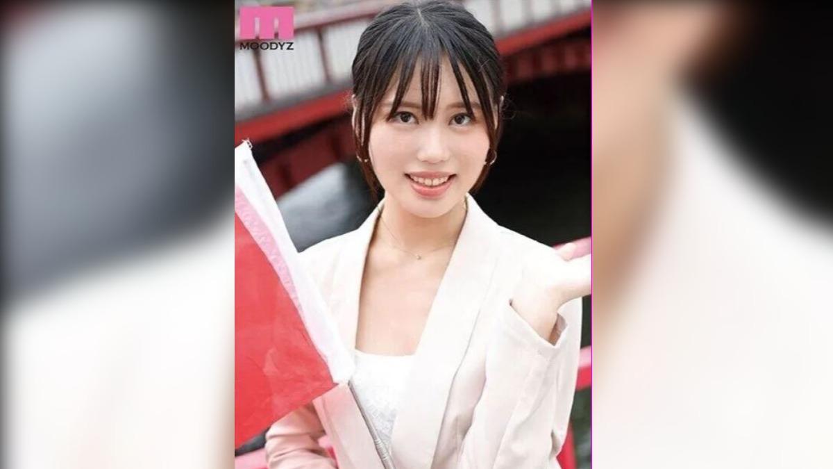 能說6國語言美女導遊國仲有菜出道拍片。（圖／翻攝自X）