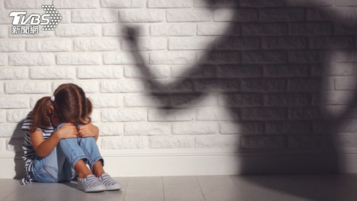 向母炫耀拿到糖!5歲童笑喊「碰到教練下體」 揪出戀童累犯