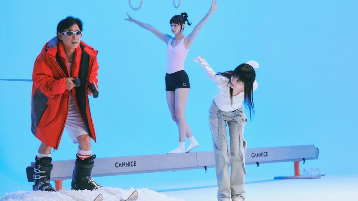 白安對於MV裡有位爸爸無畏跌倒學滑雪感動不已。（圖／相信音樂提供）