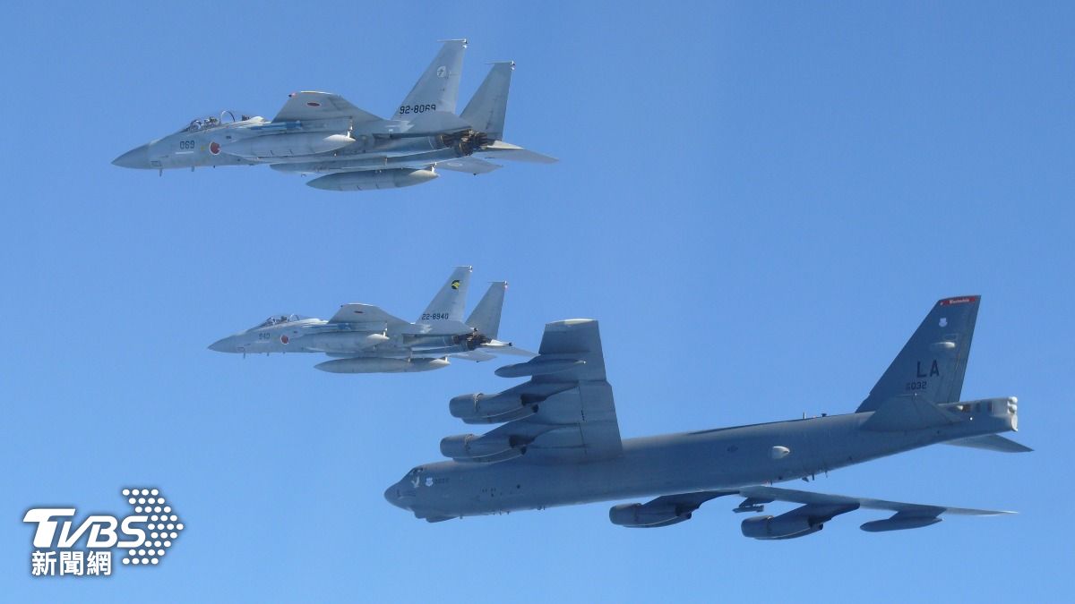 美轟炸機飛越日本海!白宮:與日本、中國關係皆良好