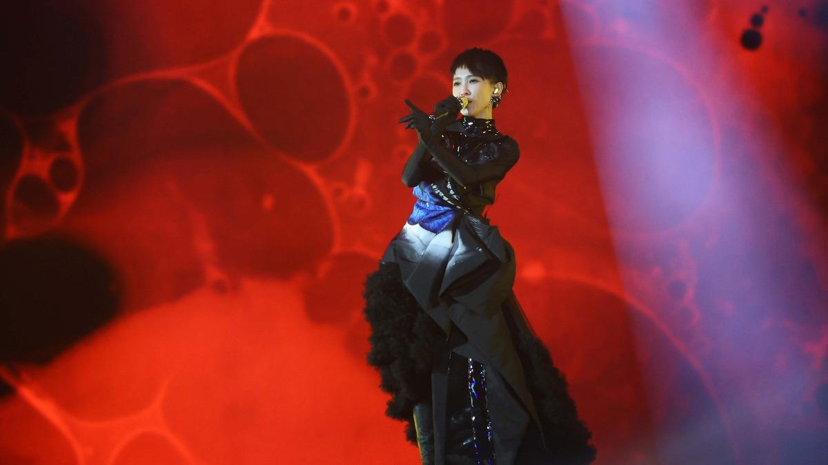 戴佩妮大陸「票房不佳」取消!高雄巨蛋恐影響 主辦單位緊急回應