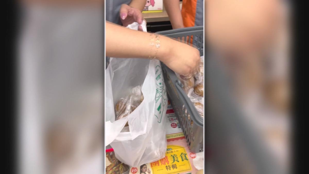 女子不小心將1元硬幣掉入茶葉蛋鍋中,主動坦白並購買整鍋66顆茶葉蛋。(圖/民眾提供)