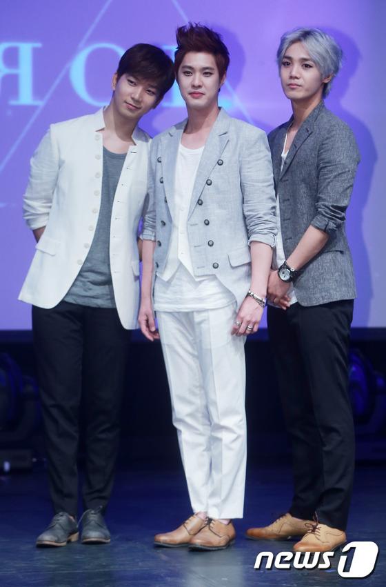 MBLAQ現在僅3名成員,左起為G.O、昇昊與Mir。(圖/news1提供)