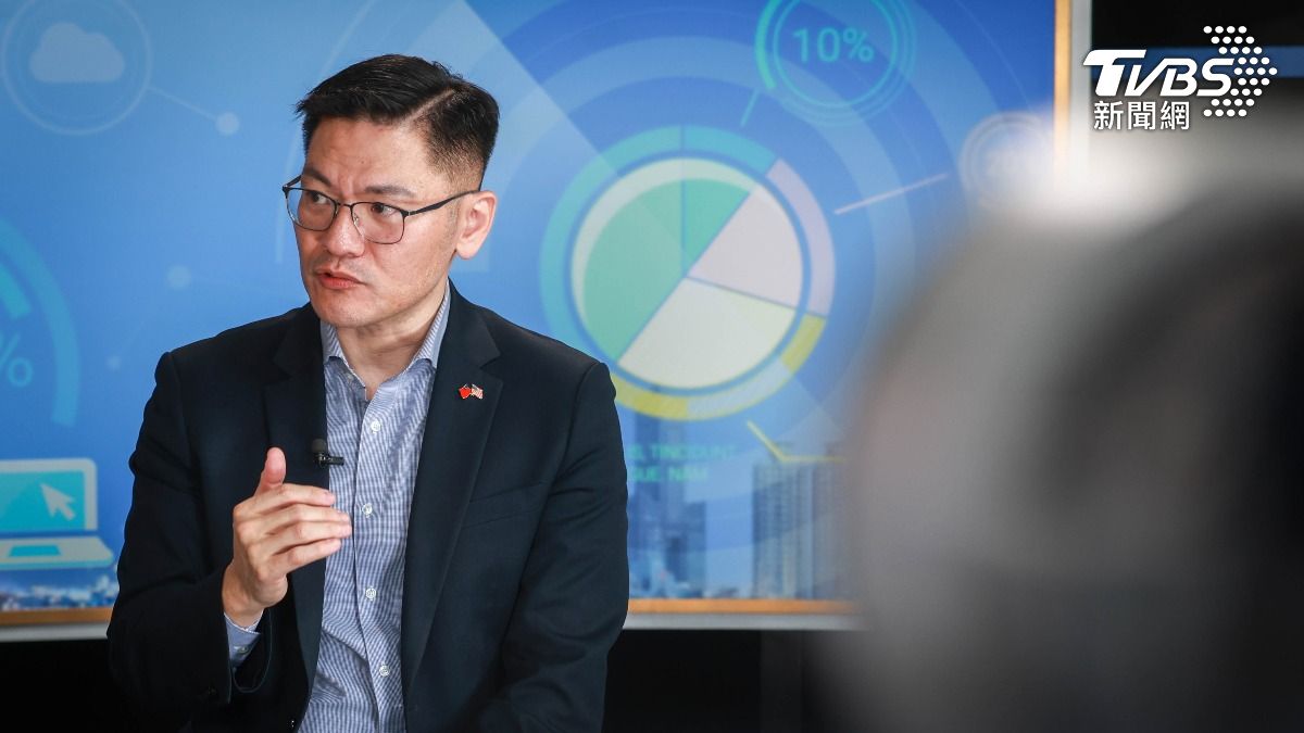 美國德州山姆休士頓州立大學政治系副教授翁履中接受《TVBS》主播葉佳蓉專訪，解析美中台之間的最新局勢。（圖／TVBS）