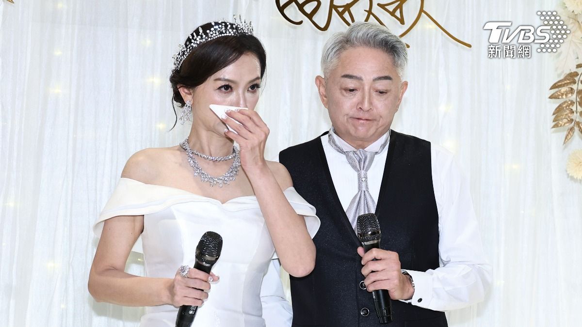 李國超婚禮現場淚崩！談大咖好友猝逝　「留空位」哭喊：一定要到